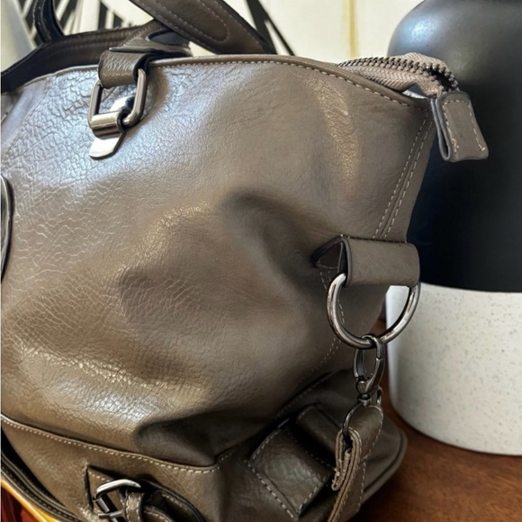 Tory Burch Large Amanda Leather Bag - Picture 4 of 13